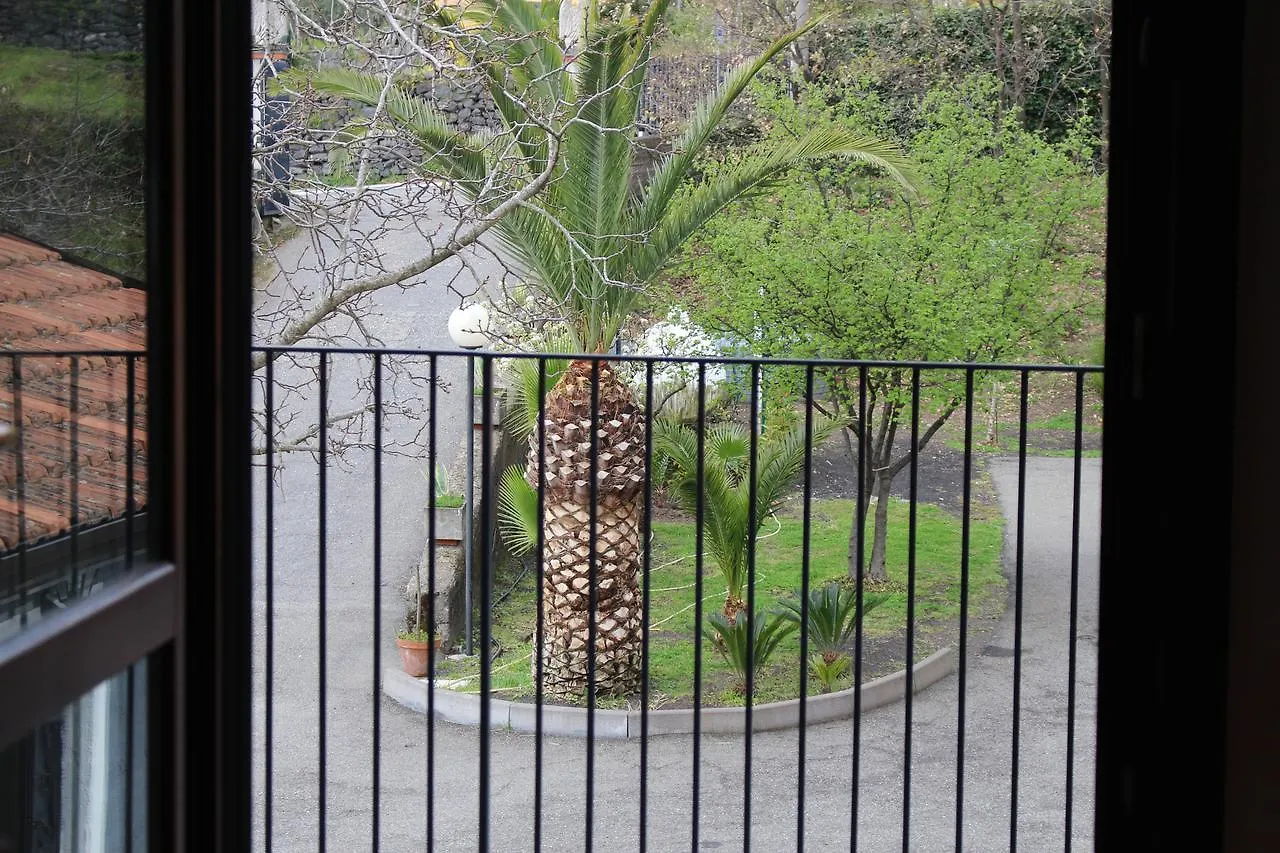 ** Guest house Il Nido Delle Aquile Dell'Etna Hotel Milo Italy